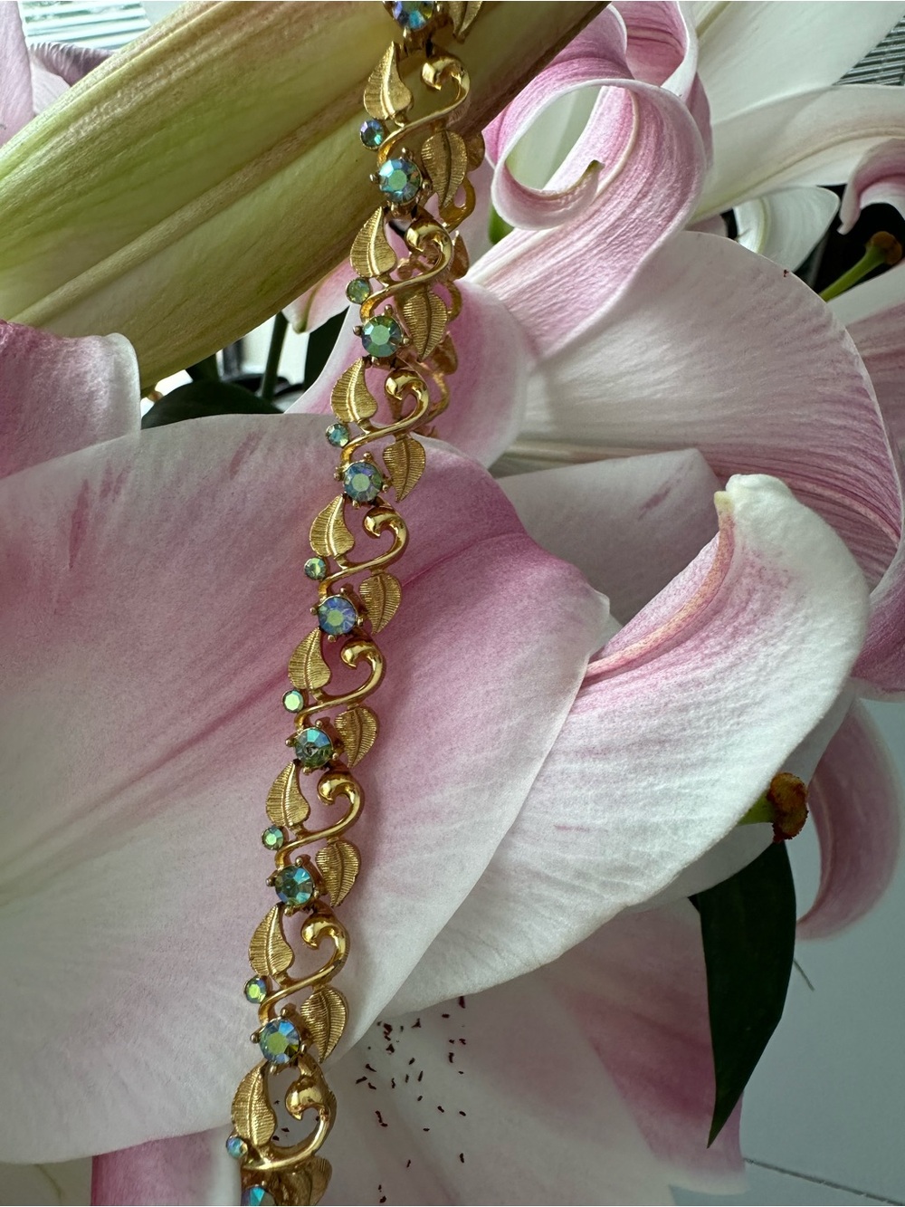 Vintage Trifari Gold Tone Necklace Bracelet Set Signed Scroll Link Demi Parure